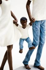 escultura-familia-7899903743397--2-