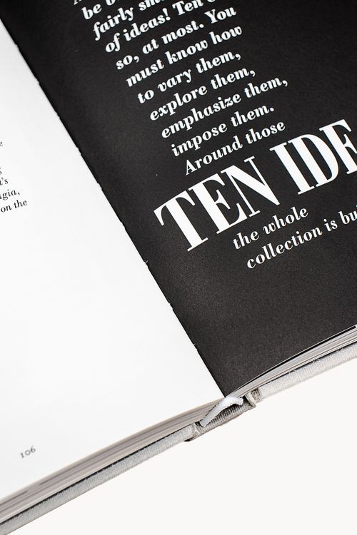 Livro Decorativo Christian com Capa Dura