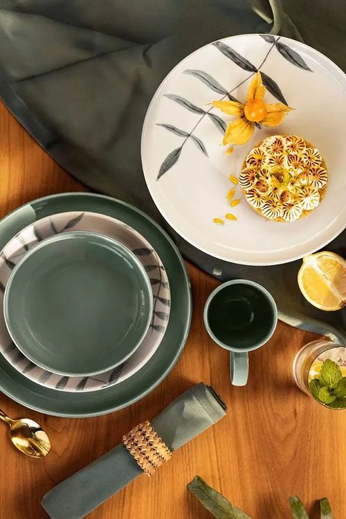 Prato Raso Samambaia em Porcelana