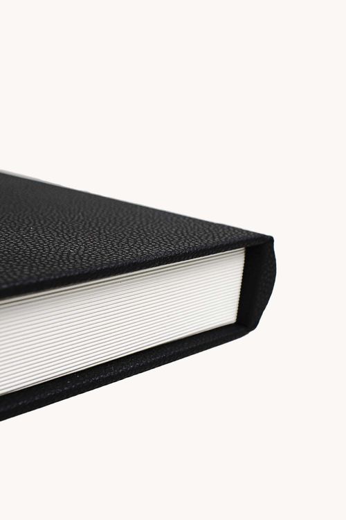 Livro Caixa Decorativo com Revestimento em Pu