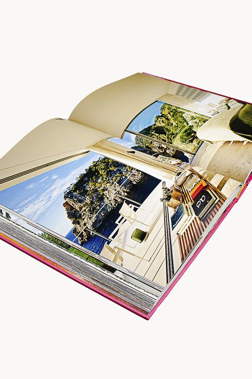 Livro Ibiza Bohemia  em Capa Dura