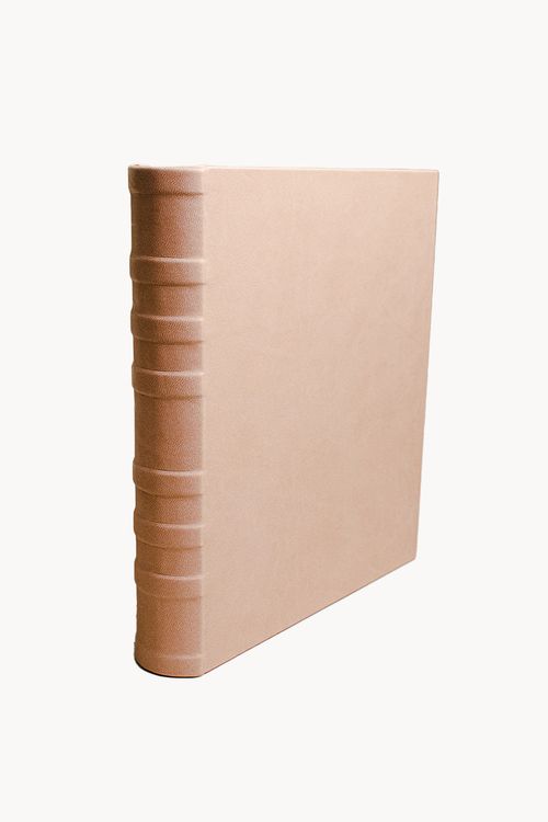 Livro Decorativo com Revestimento em Pu