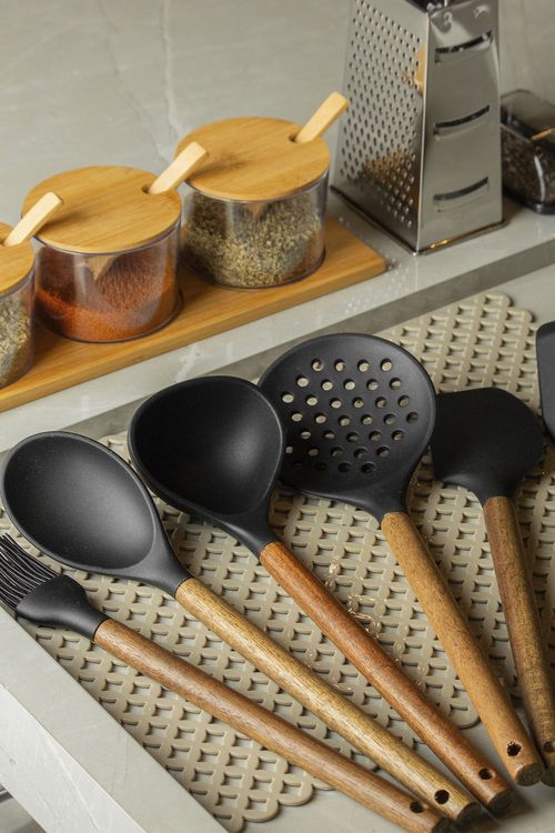 Colher Pratic Chef em Silicone com Cabo em Madeira