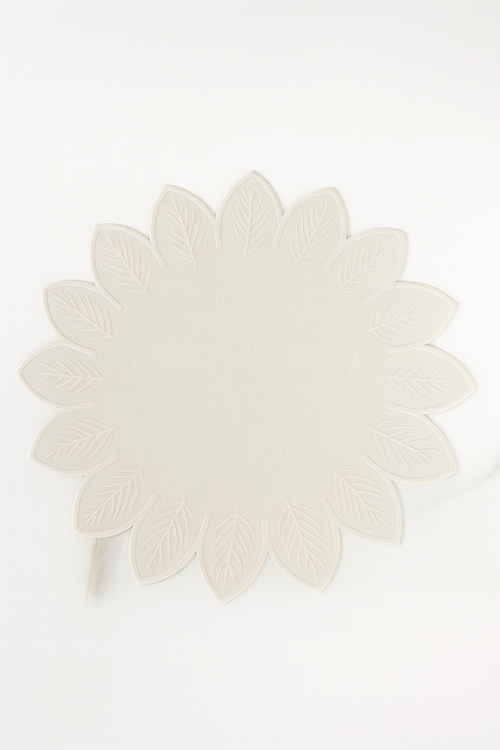 Jogo Americano Folha Off White de Nylon com Bordado