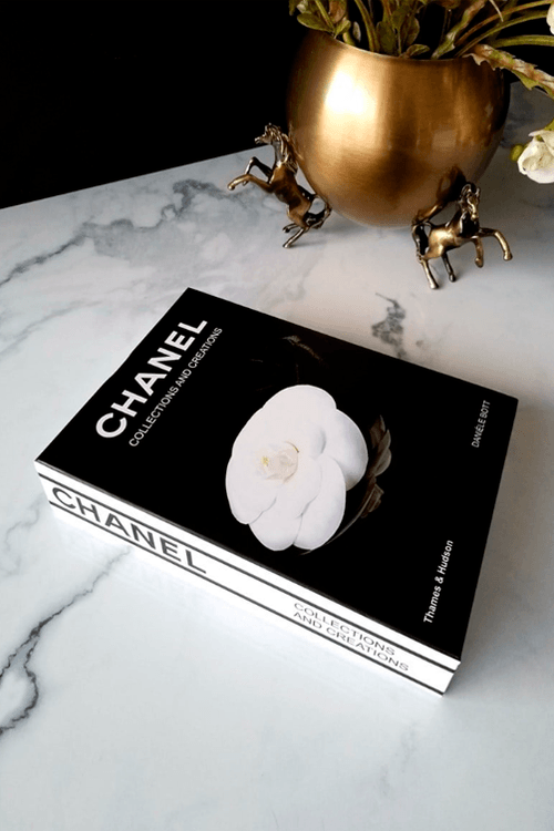 Livro Chanel em Capa Dura