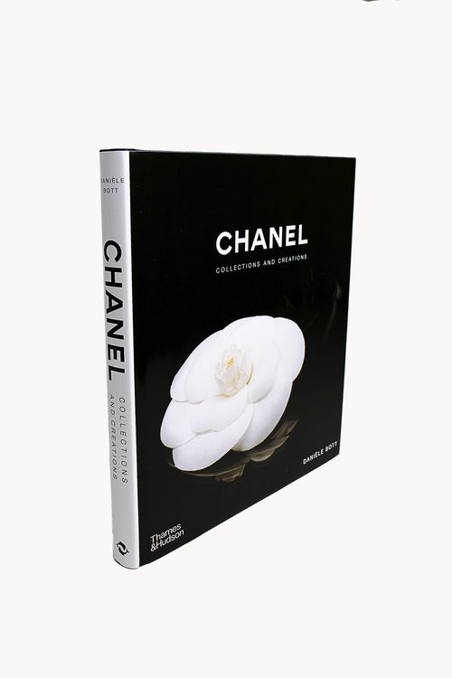 Livro Chanel em Capa Dura