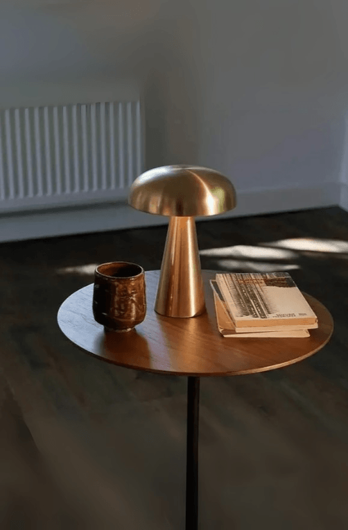Abajur Dourado com Led em Aco Inox