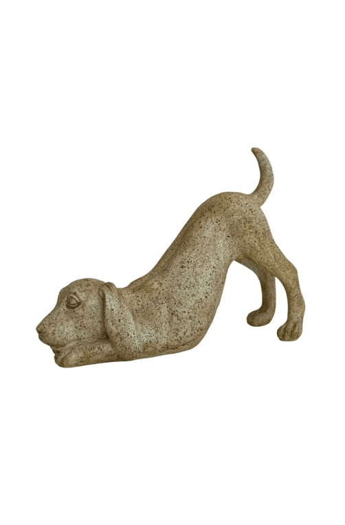 escultura de cachorro rabo em pe -1-