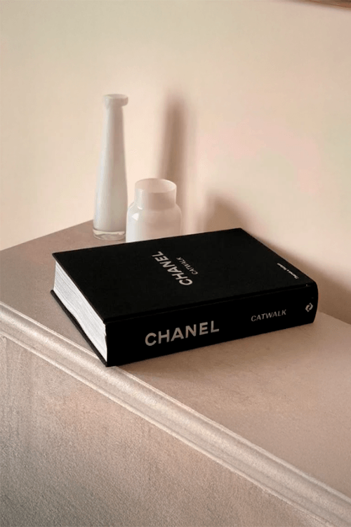 Livro Chanel em Capa Dura