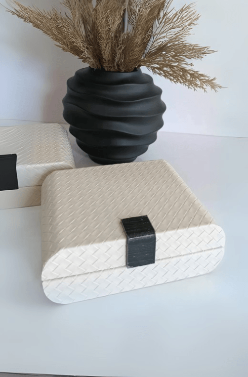 Caixa Decorativa com Revestimento em Pu