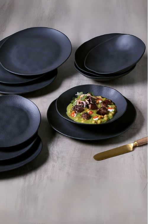 Prato Fundo Orgânico Preto Matte em Stoneware