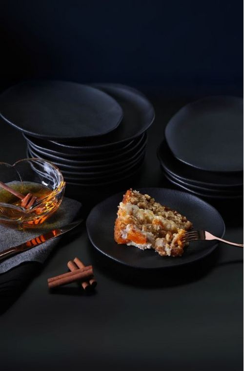 Prato Sobremesa  Preto Matte  Orgânico em Stoneware