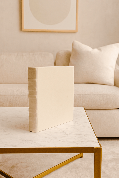 Livro Decorativo com Revestimento em Pu Off White
