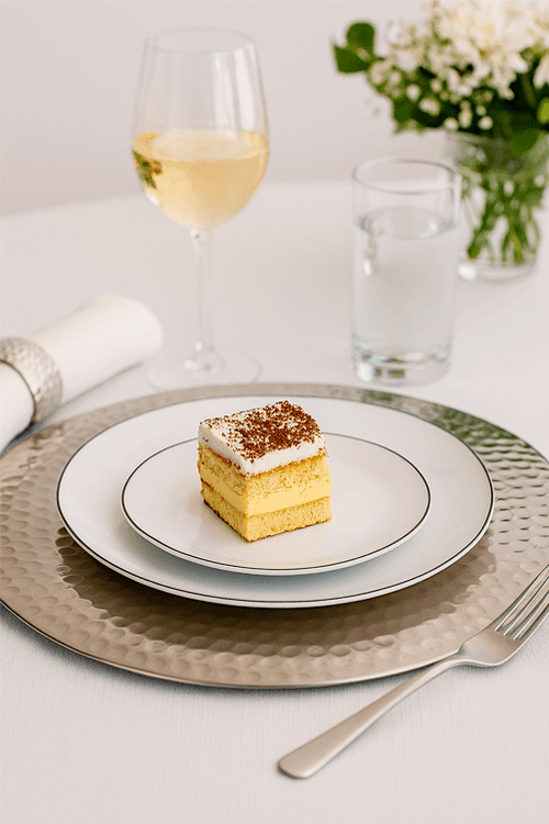 Prato de Sobremesa em Porcelana Legacy Silver