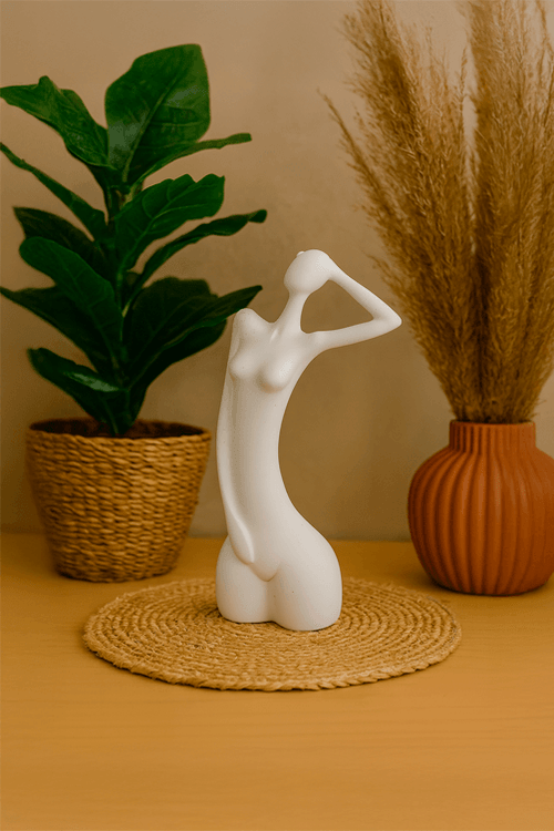 Escultura Decorativa em Resina