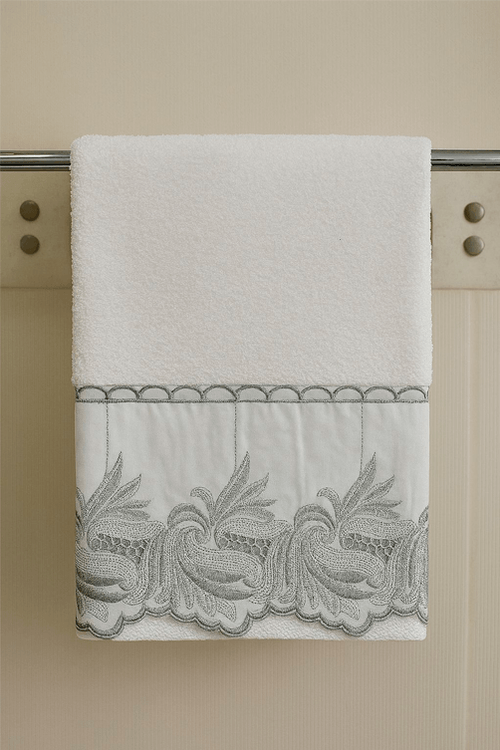 Toalha de Lavabo Bordado Divers Prata