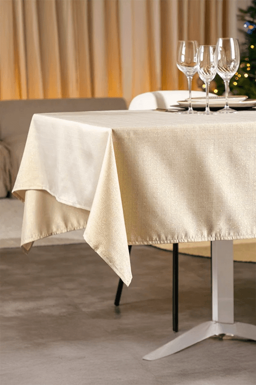 Toalha de Mesa Natalino Versatile Leah Gold 180cm