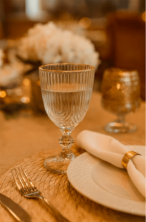 Conjunto de Taças para Vinho Laure Filete Dourado 330ml 6 Peças