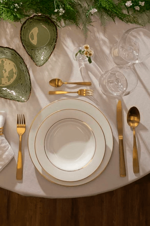 Aparelho de Jantar Mônaco com Borda Dourada em Porcelana 42 Peças